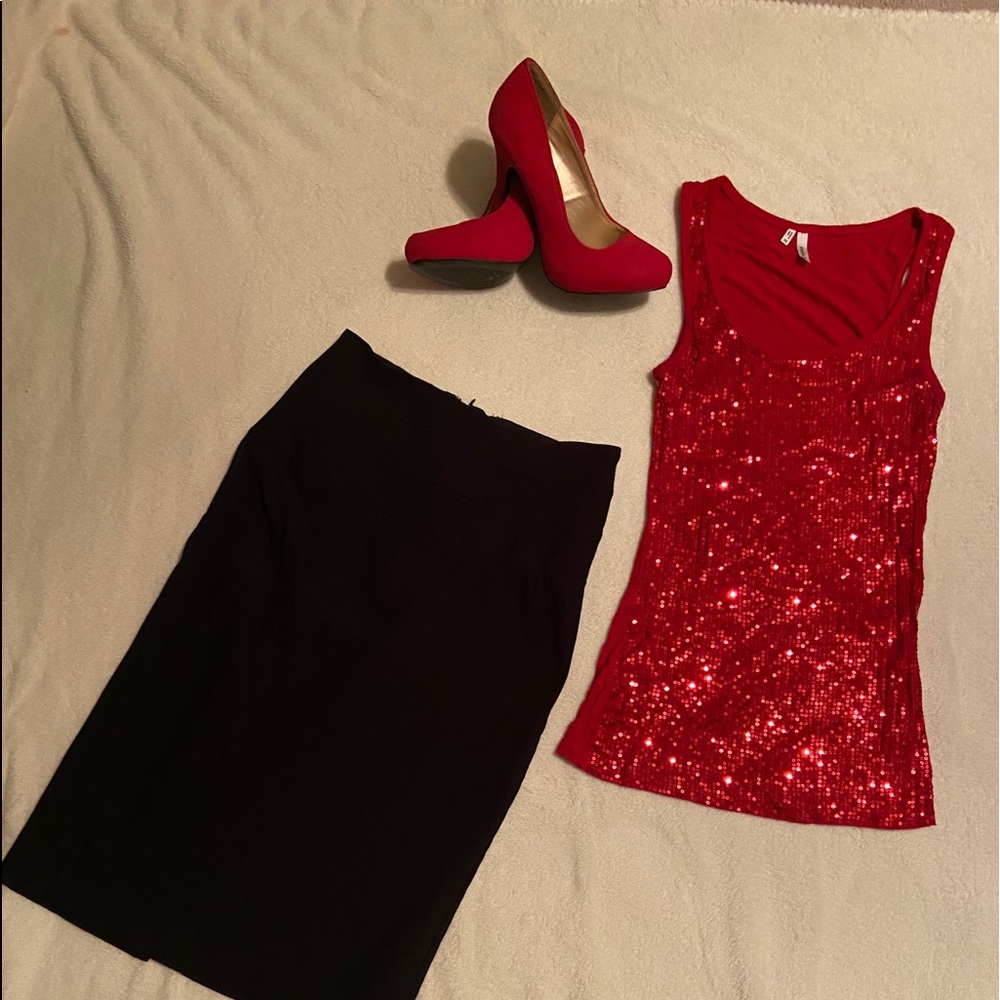 Vanity Red sequence top